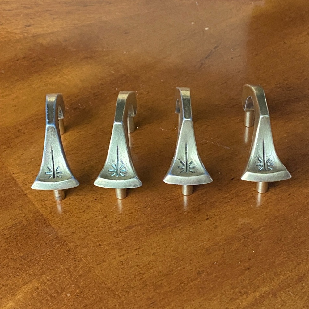 Set of 4 small Vintage MCM Gold Starburst Drawer Pulls